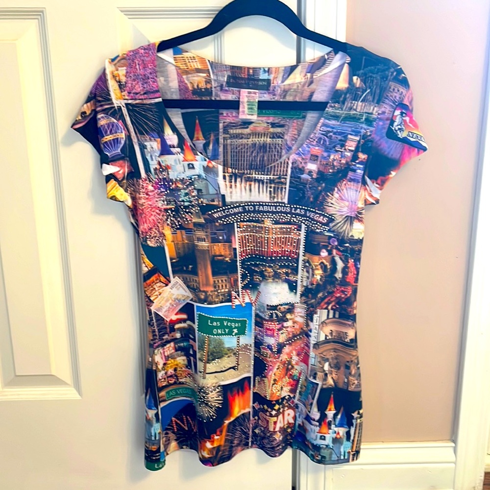 EUC Las Vegas Glitzy Sequin Photo Tee